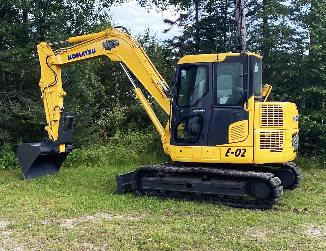 Equipements LZX Location Excavatrices Komatsu 88PC